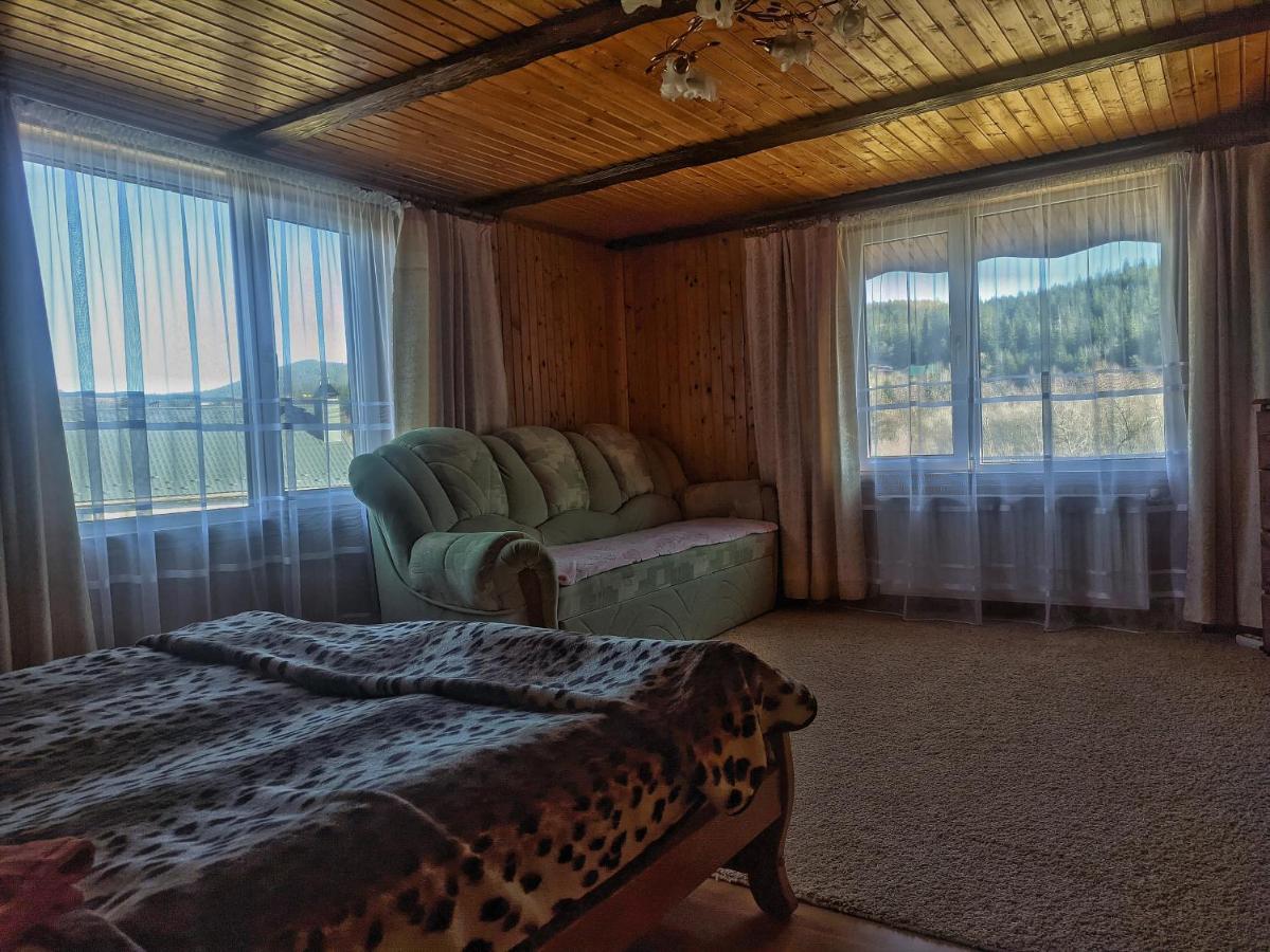 Privat - Kotej Zarinok Hotel Mykulychyn Buitenkant foto